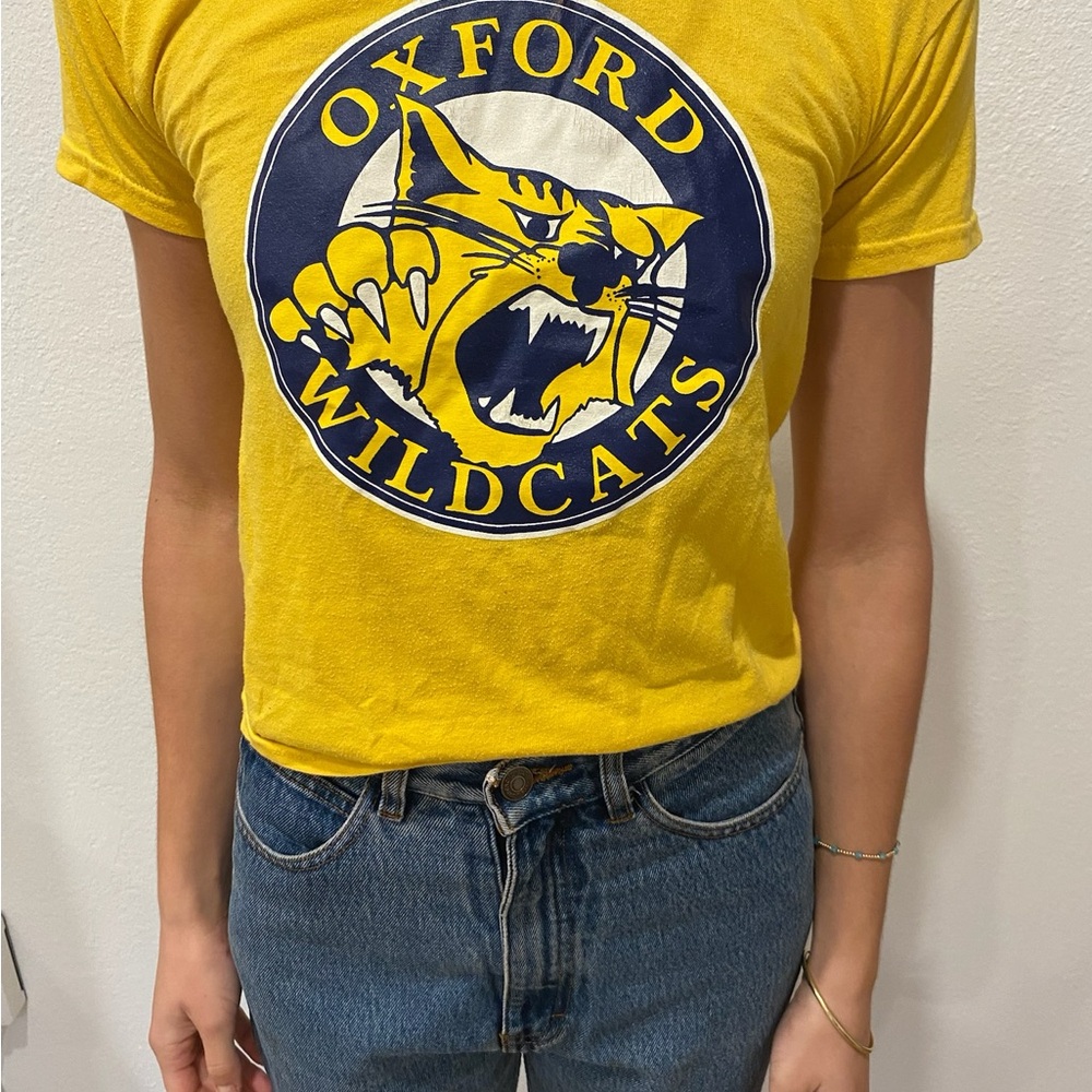 Vintage Yellow Oxford Wildcats T-Shirt small